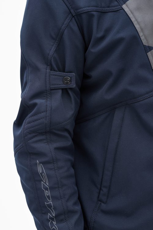 Softshell_details_Hiker